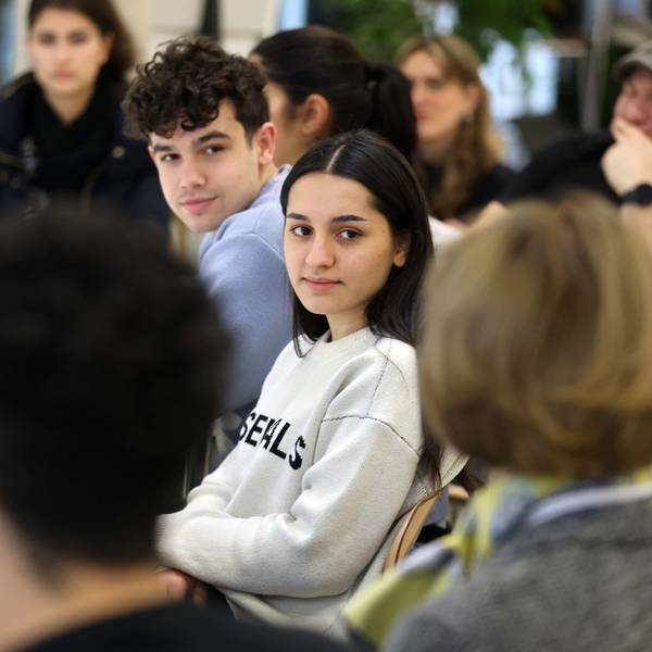 Köln, RSK, U18-Wahl Diskussion an der Katharina-Henoth-Gesamtschule mit OB Reker