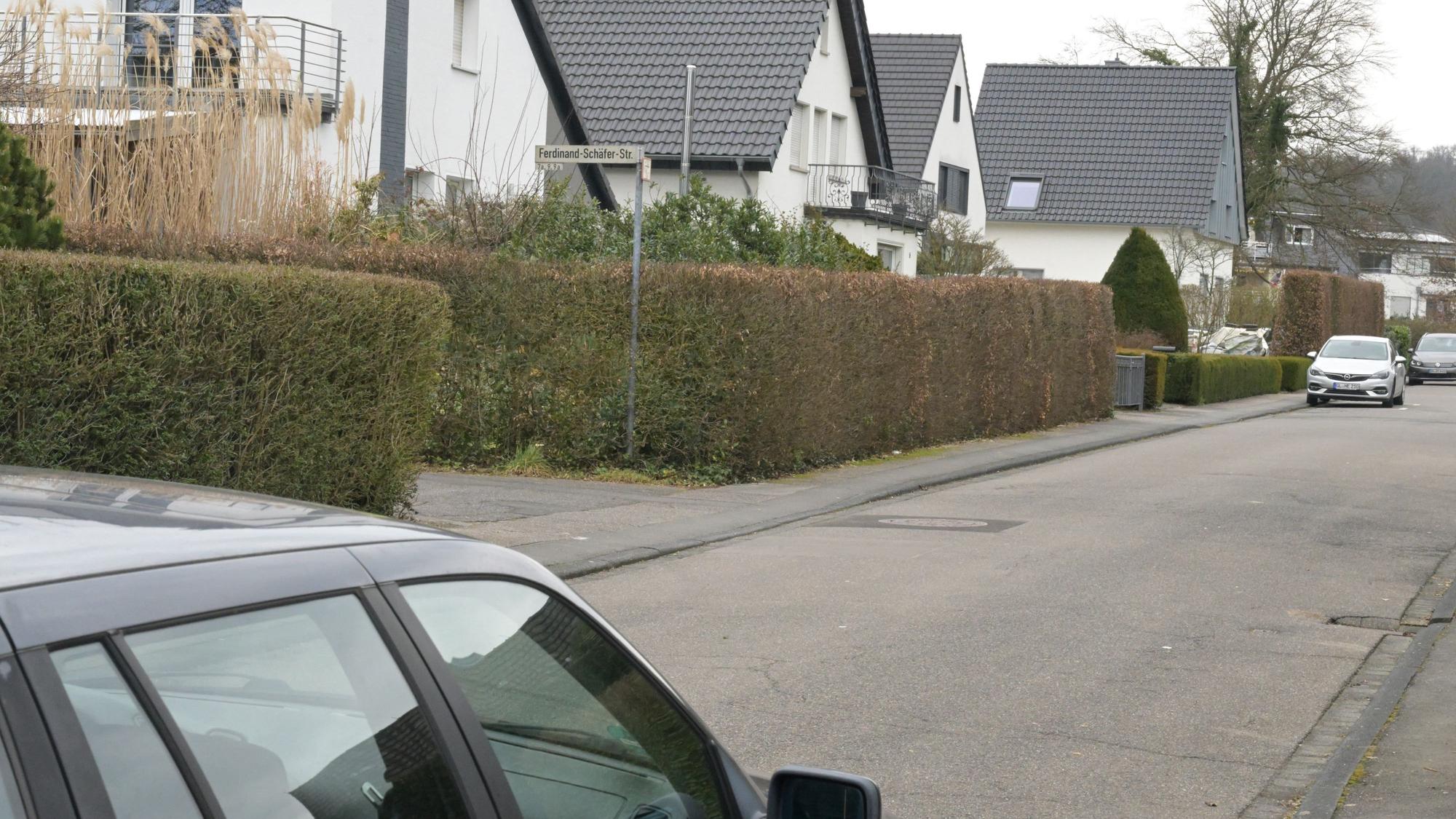 Odenthal Ferdinand Schäfer Straße Müllwagen kann schlecht einbiegen