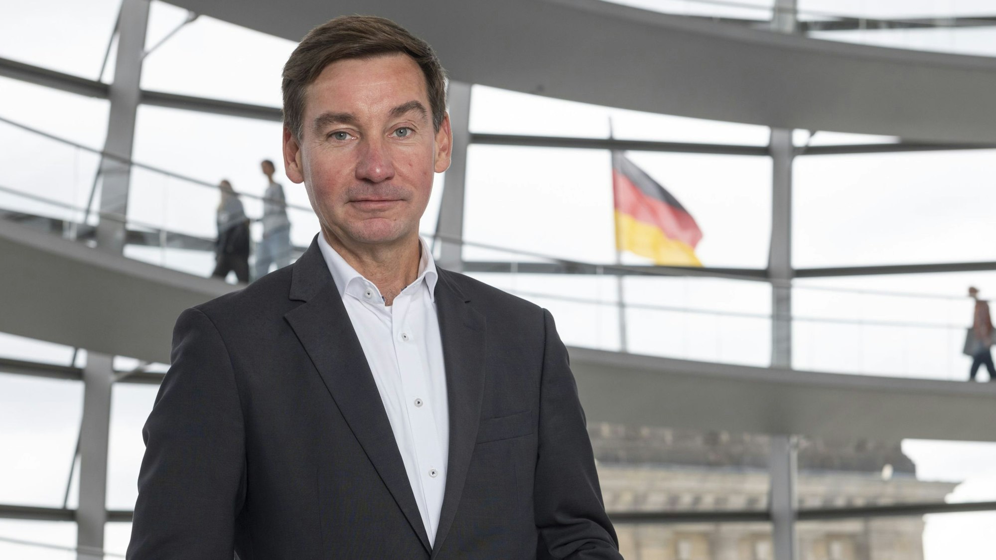 Sebastian Hartmann zieht über die SPD-Landesliste wieder in den Bundestag ein.