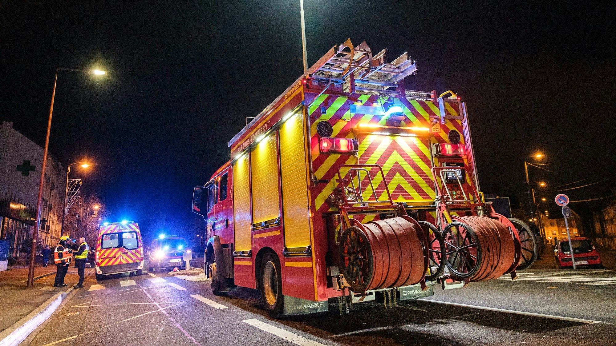 Accident de nuit Arnaud BEINAT Maxppp 2015 01 10, Grand Est, France Accident de nuit en milieu urbain PUBLICATIONxNOTxINxFRAxBELxSUIxUK Copyright: xMAXPPPxArnaudxBeinatx ABE250112-1 ABE250112-1