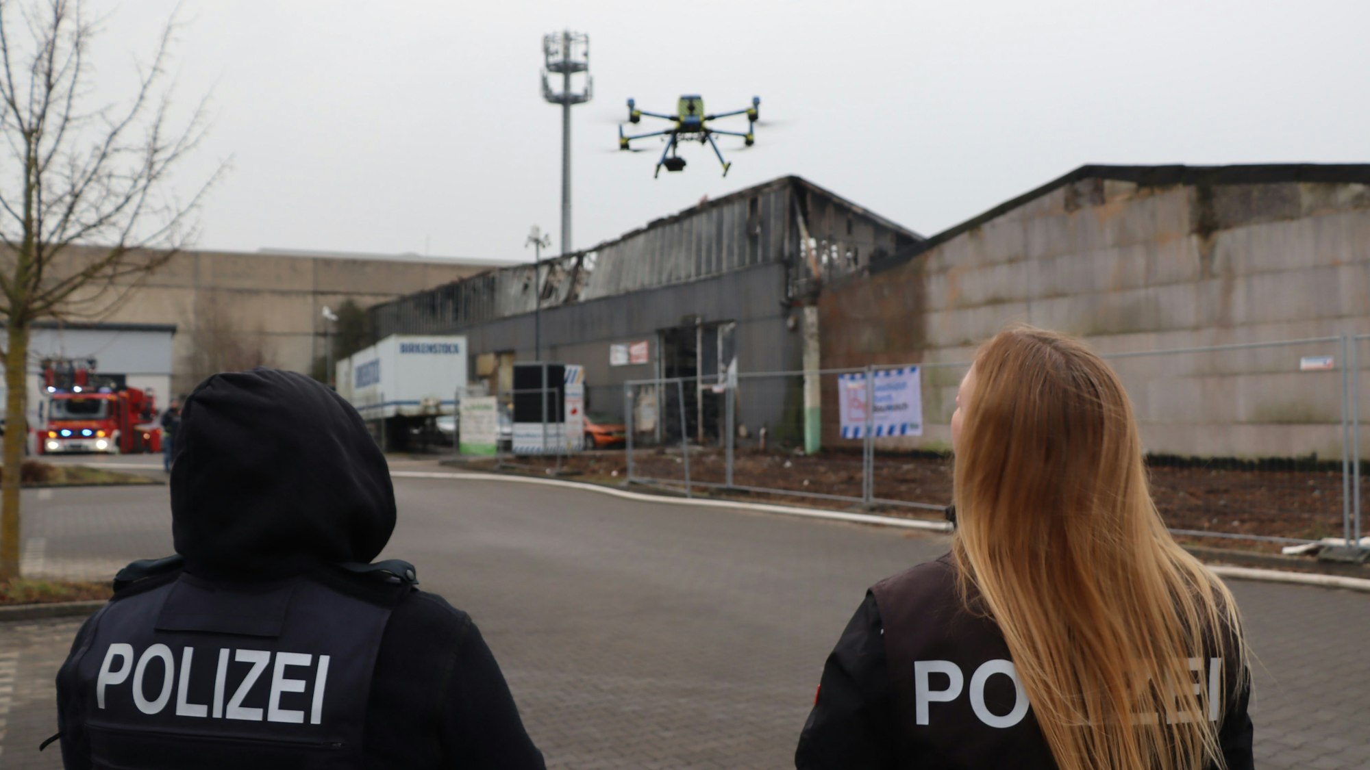 Im Einsatz waren Drohnen der Feuerwehr und der Polizei