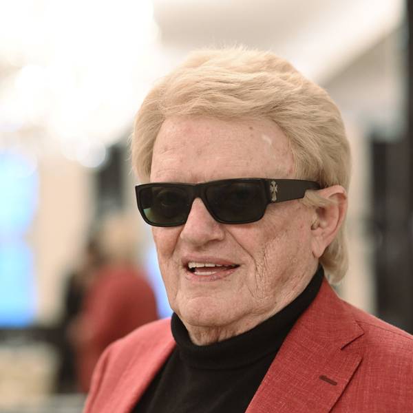 Seit fast sieben Jahrzehnten steht Heino auf der Bühne und singt – inzwischen für ein Publikum, das längst nicht mehr nur seine eigene Generation umfasst.