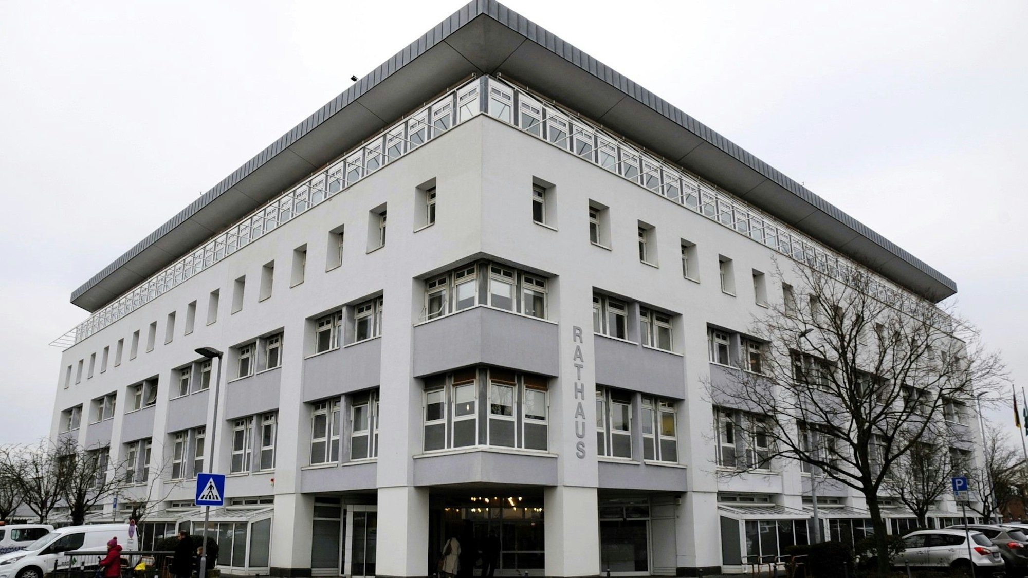 Zu sehen ist das Erftstädter Rathaus in Liblar.
