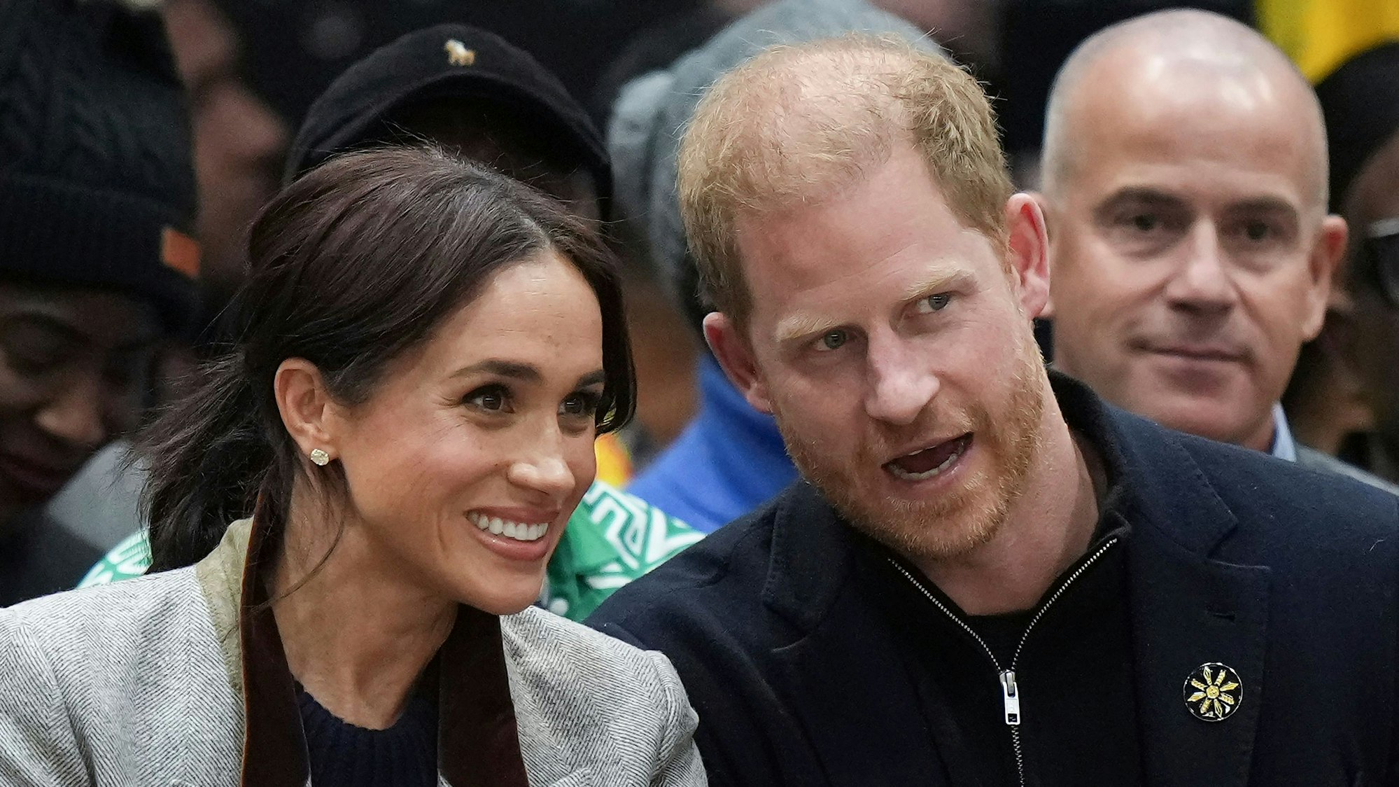 Prinz Harry und seine Frau Meghan, der Herzog und die Herzogin von Sussex, beobachten ein Rollstuhlbasketballspiel zwischen den USA und Nigeria während der Invictus Games 2025 in Vancouver, British Columbia.