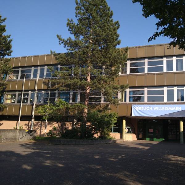 Der Baubeginn für den Erweiterungsbau für den naturwissenschaftlichen Fachbereich wurde für Oktober dieses Jahres angekündigt.