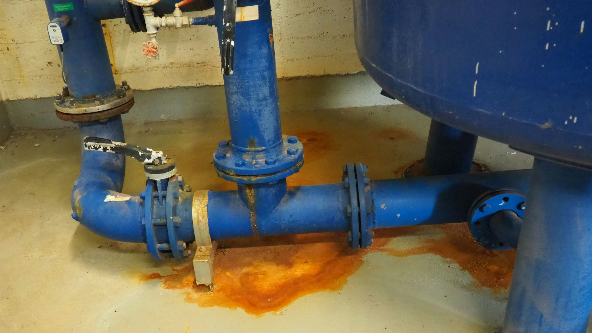 Zu sehen ist die Technik eines Freibads.