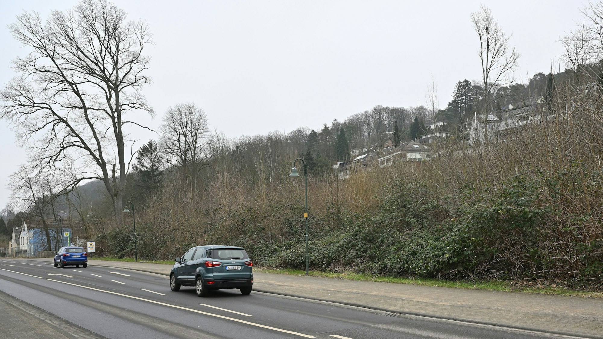 Ein von der Stadt Rösrath neu erworbenes Grundstück an der Bergischen Landstraße ist bisher für einen Neubau der Hoffnungsthaler Grundschule vorgesehen. Denkbar wäre dort auch ein Feuerwehr-Standort.