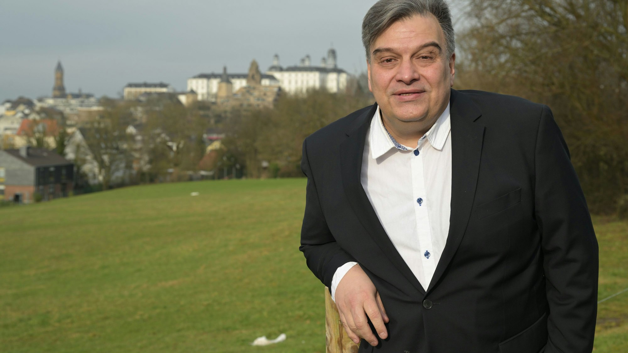 Das Foto zeigt Tomás M. Santillán