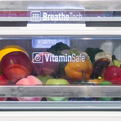 Ab ins Extra-Fach? Das gilt nicht für alles Obst und Gemüse. Südfrüchte und kälteempfindliche Gemüsearten vertragen die Lagerung im Kühlschrank nicht gut. (Archivbild)