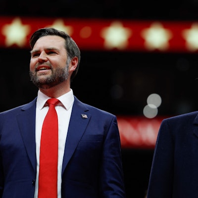 US-Vizepräsident J.D. Vance zusammen mit Präsident Donald Trump. (Archivbild)