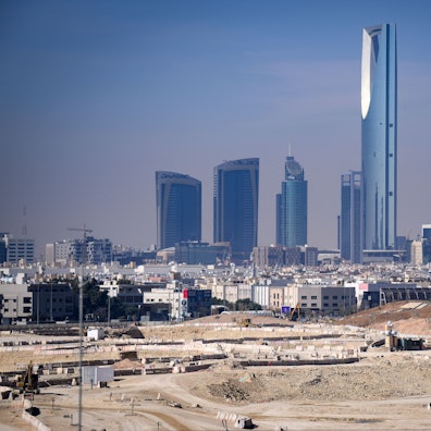 Blick auf die Baustelle vom King Salman Park auf dem Gelände des ehemaligen Flughafens von Riad.