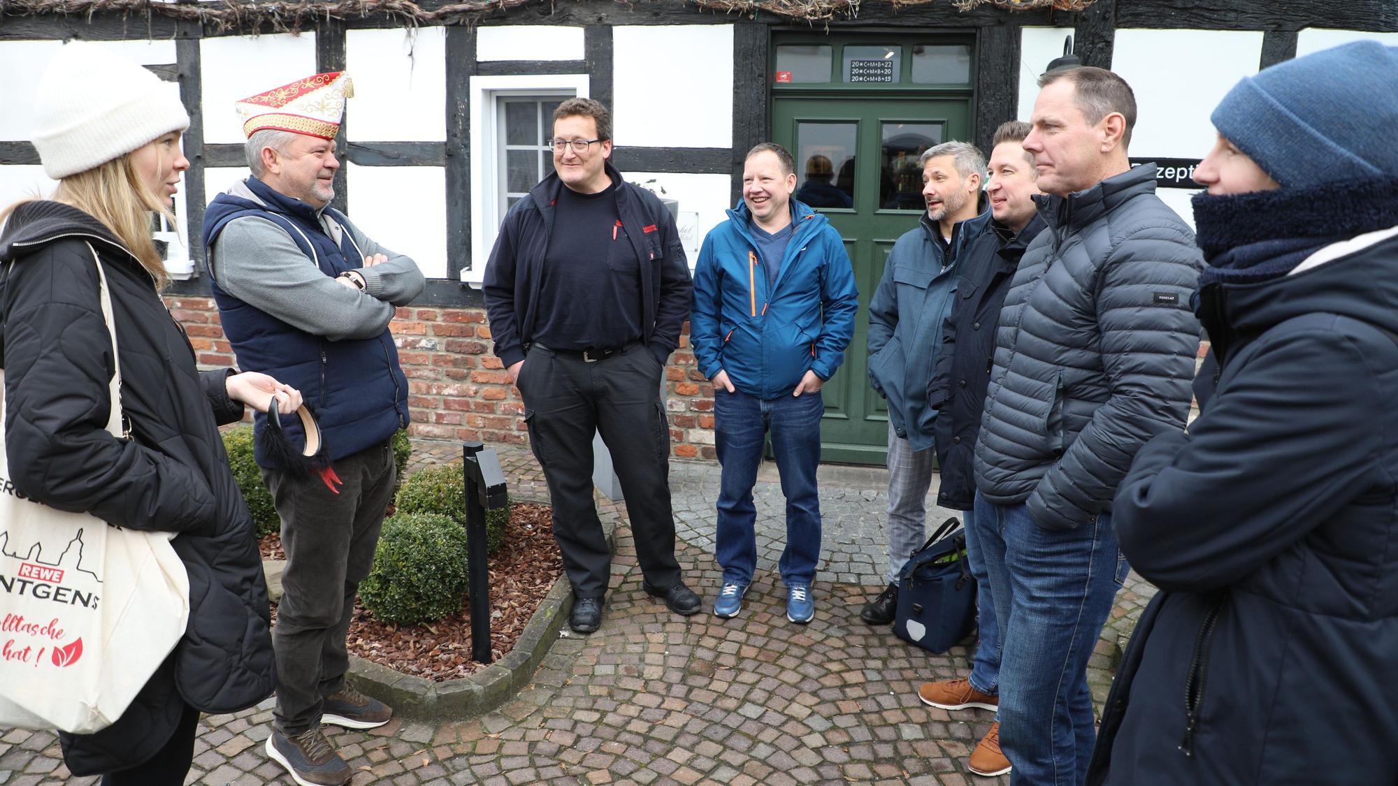 Die ukrainische Delegation aus Butscha verabschiedet sich von Mitgliedern des Partnerschaftsvereins Bergisch Gladbach – Butscha.