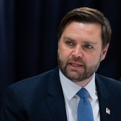 Bayern, München: J.D. Vance, Vizepräsident der Vereinigten Staaten von Amerika, kommt bei der Münchner Sicherheitskonferenz zu Gesprächen mit Bundesaußenministerin Baerbock und Bundespräsident Steinmeier zusammen.