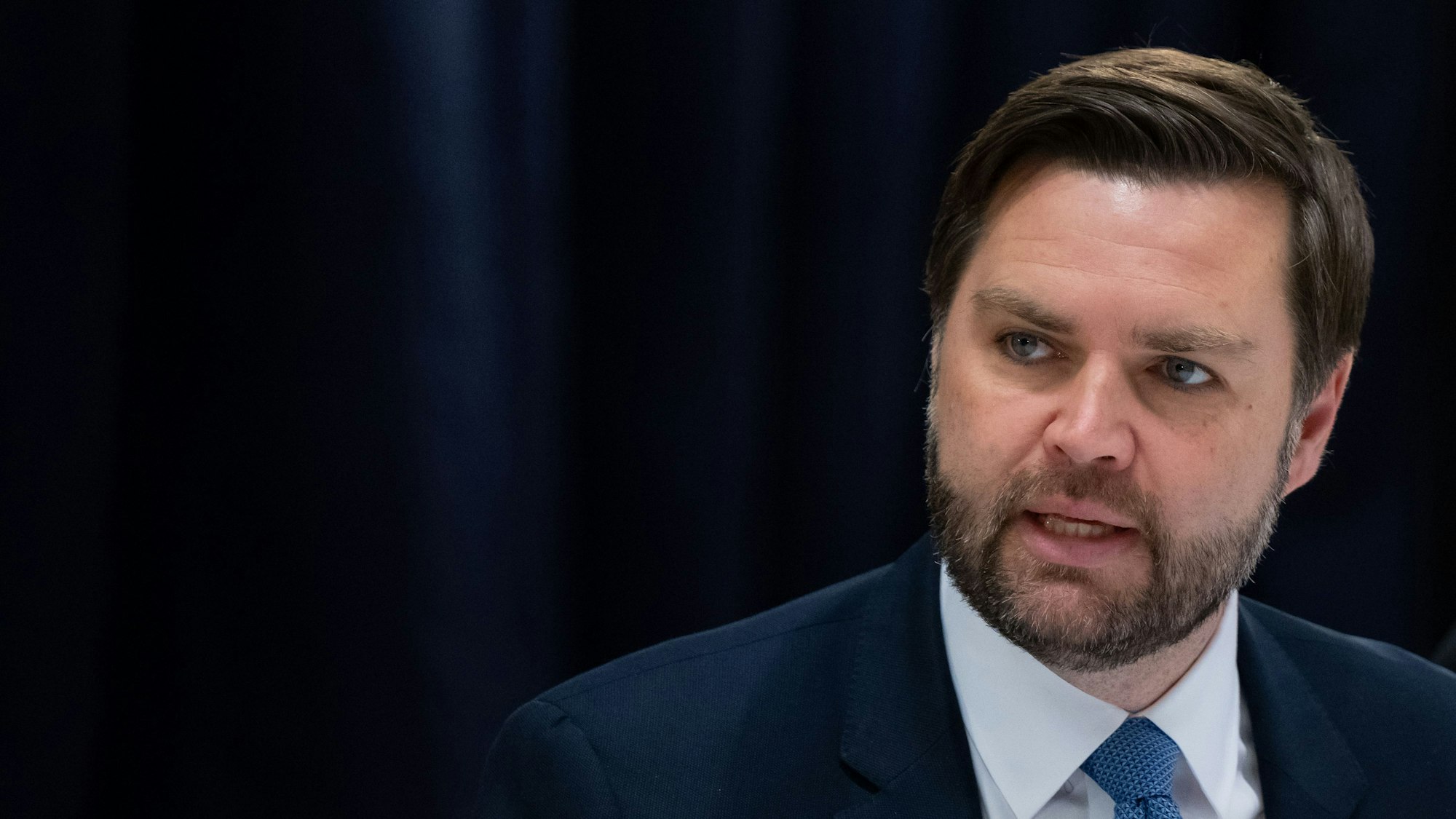 Bayern, München: J.D. Vance, Vizepräsident der Vereinigten Staaten von Amerika, kommt bei der Münchner Sicherheitskonferenz zu Gesprächen mit Bundesaußenministerin Baerbock und Bundespräsident Steinmeier zusammen.