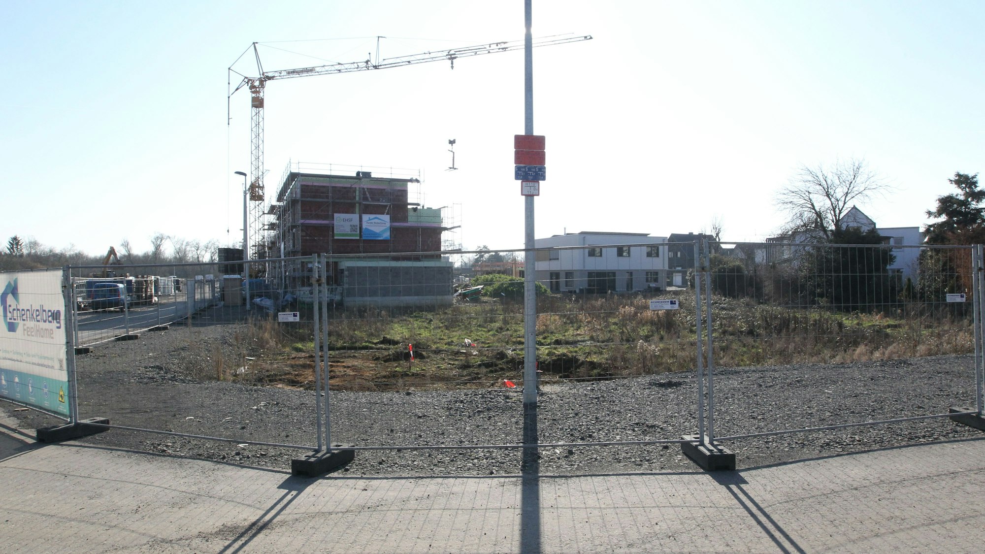 Auf diesem freien Grundstück entsteht in den kommenden anderthalb Jahren die Kindertagesstätte.