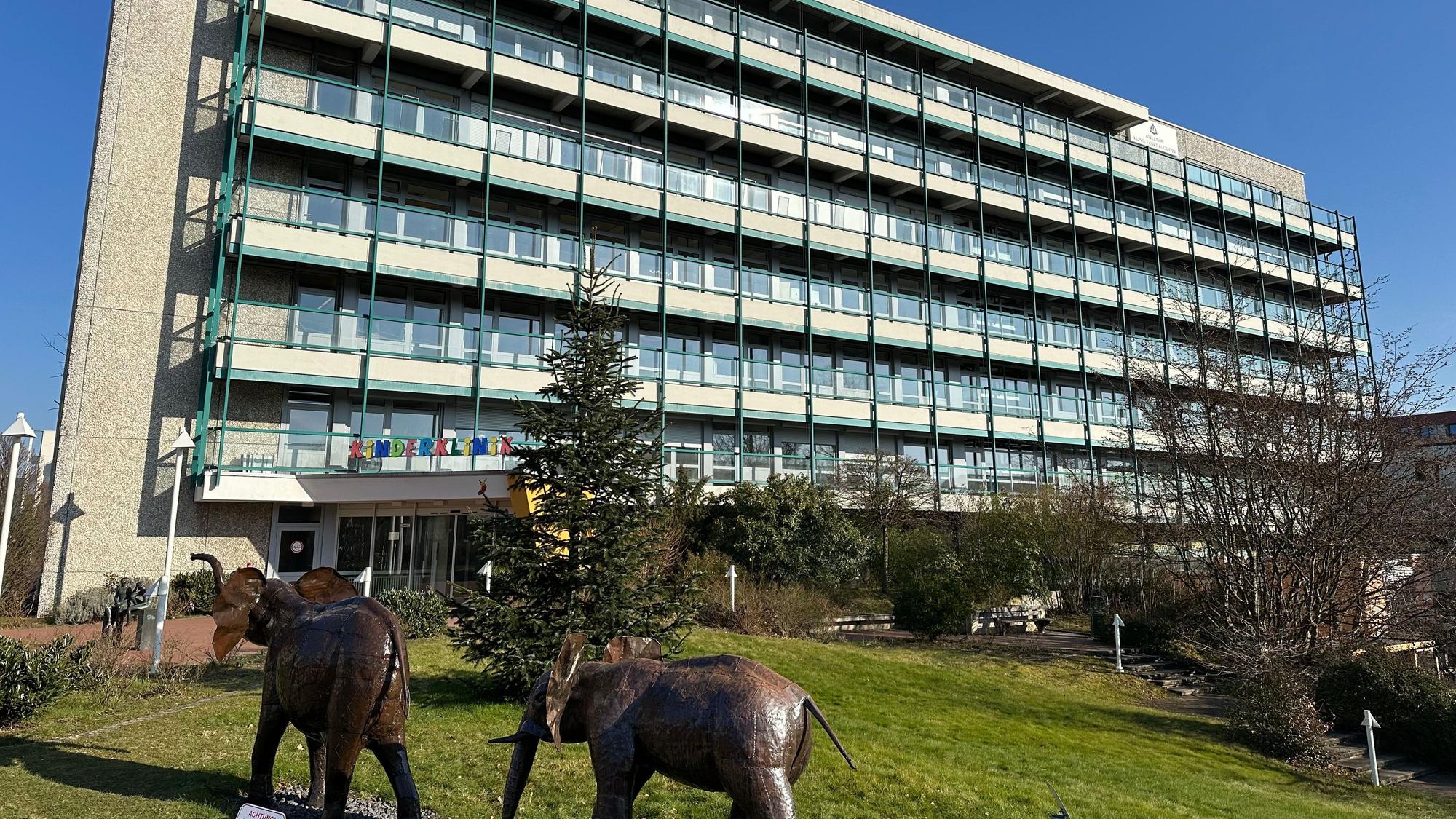 Die Asklepios-Kinderklinik in Sankt Augustin, Außenansicht.