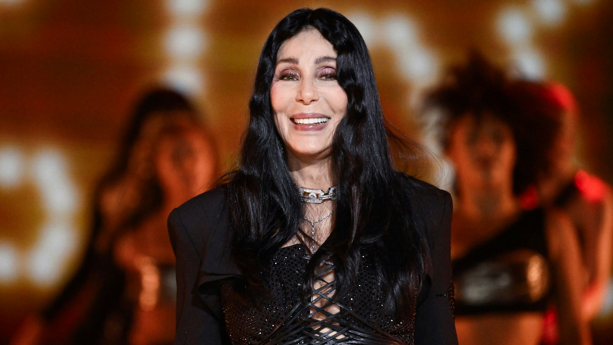 Cher tritt während der Victoria's Secret Fashion Show im New Yorker Stadtteil Brooklyn auf.