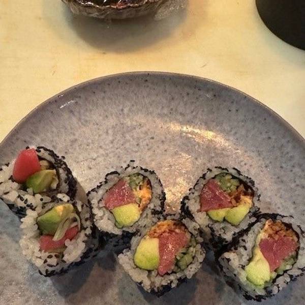 Tuna Roll Inside-Out-Roll