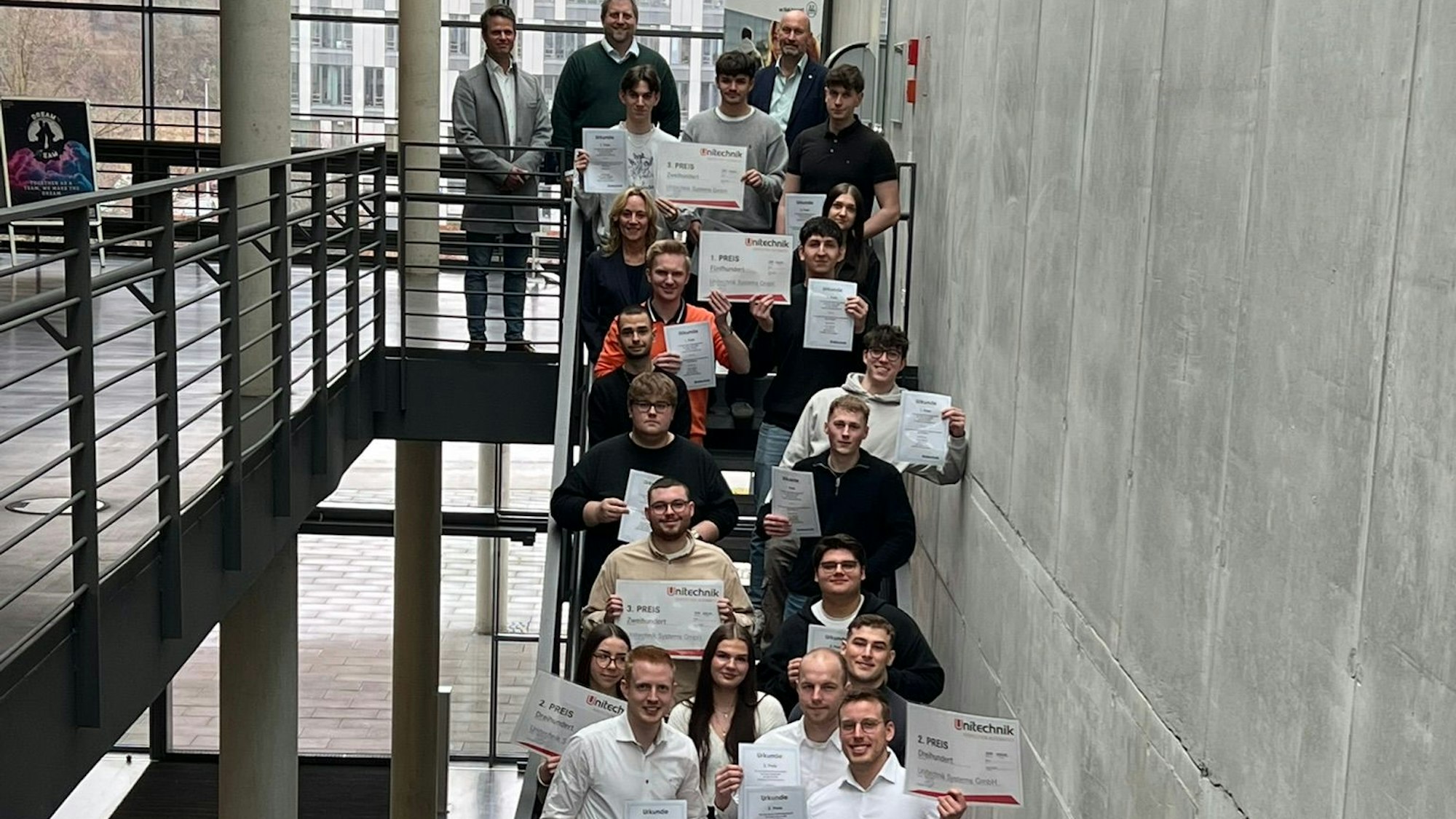 Die Gewinnerinnen und Gewinner der Unitechnik-Förderpreise.