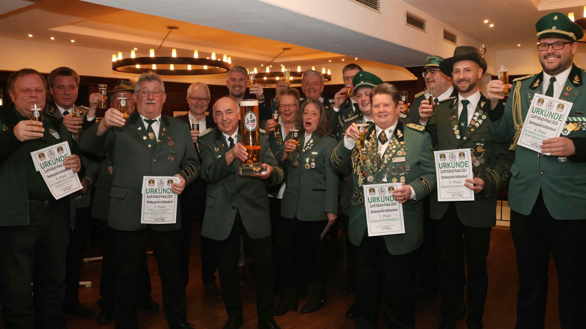 Zunft-Kölsch-Pokalübergabe im Bielsteiner Braustübchen.