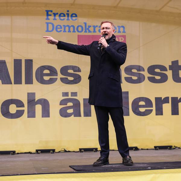 Christian Lindner, Vorsitzender der FDP, spricht bei einem Wahlkampftermin in Düsseldorf.