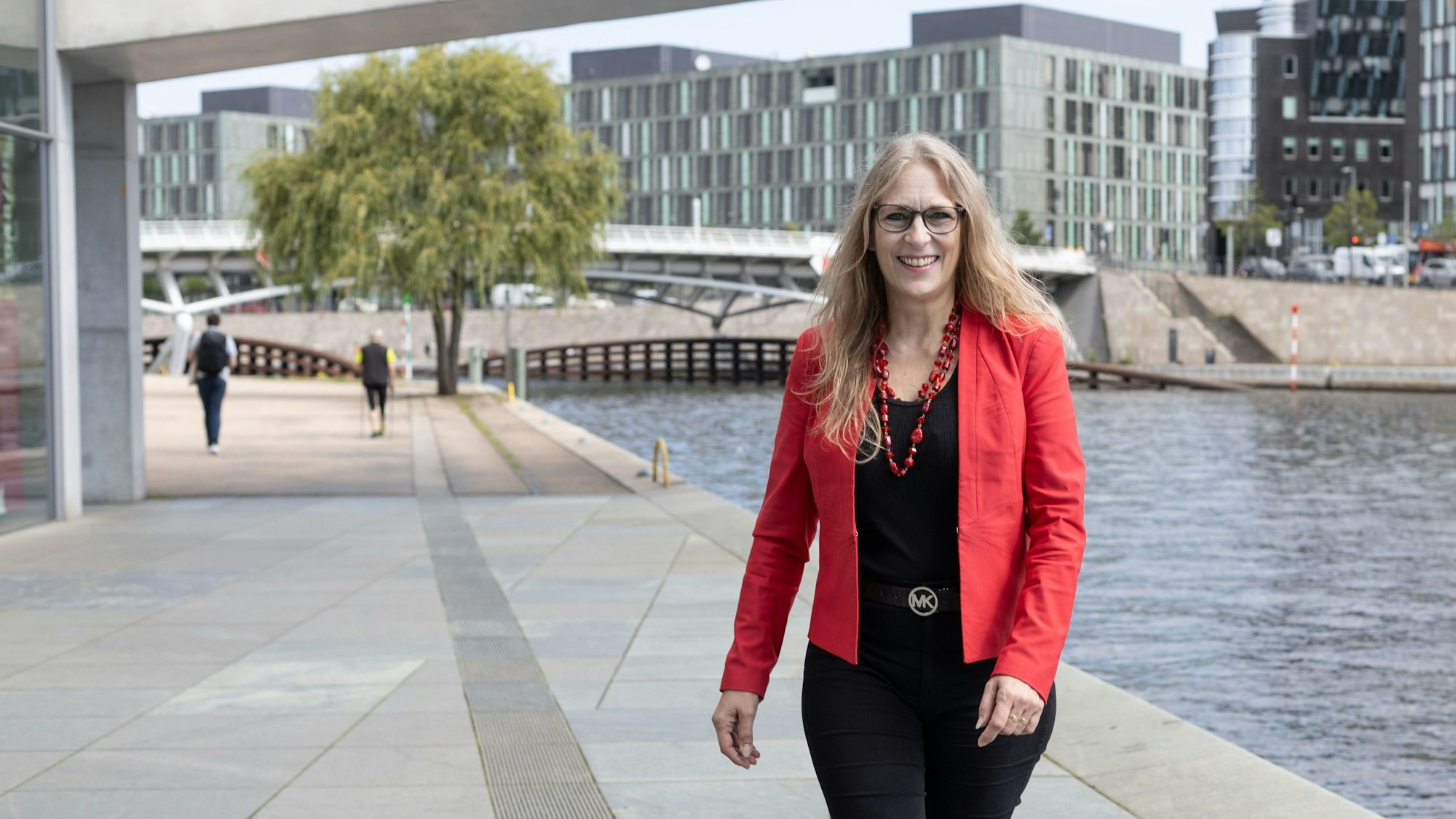 Zu sehen ist die SPD-Bundestagsabgeordnete Dagmar Andres.
