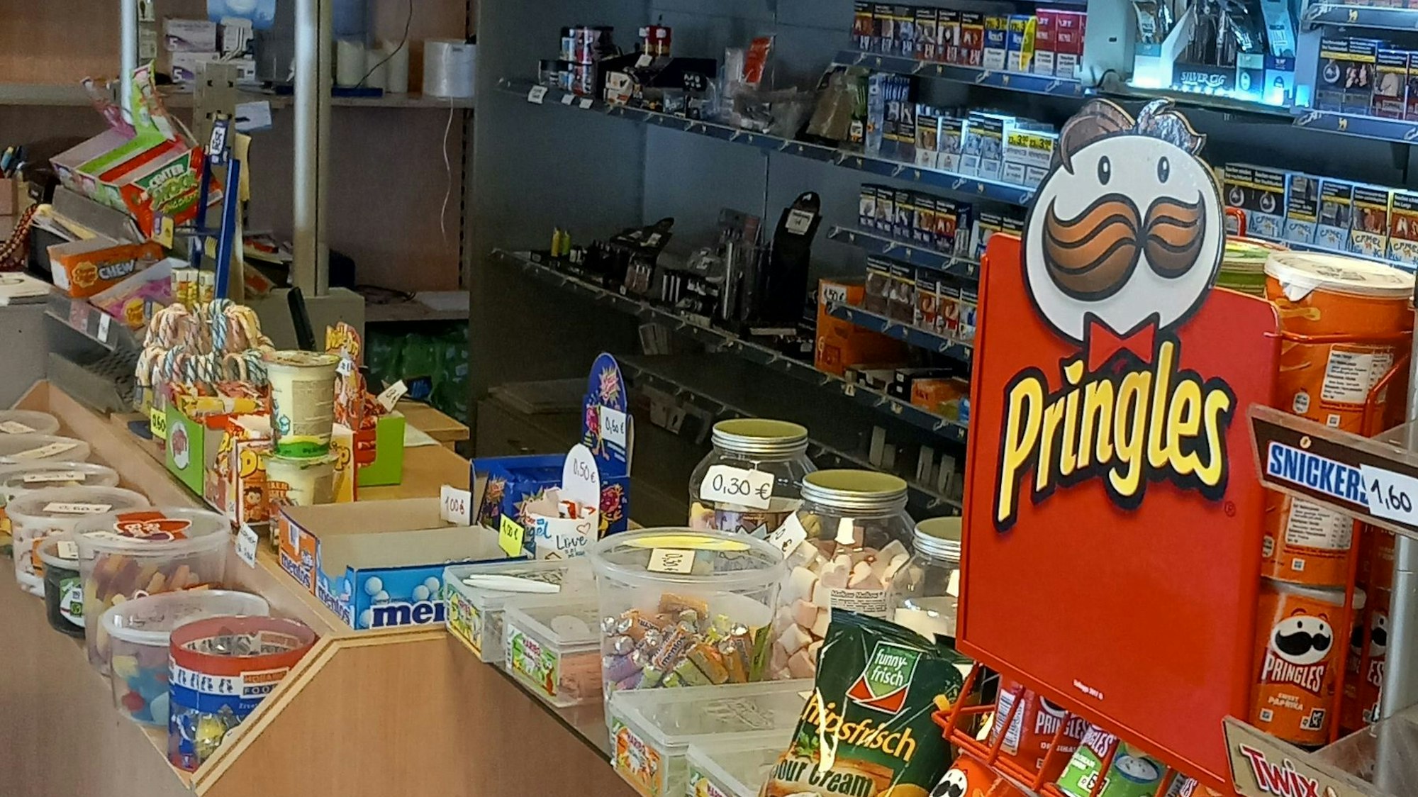 Die Theke im Kiosk "Adendorfer Lädche"