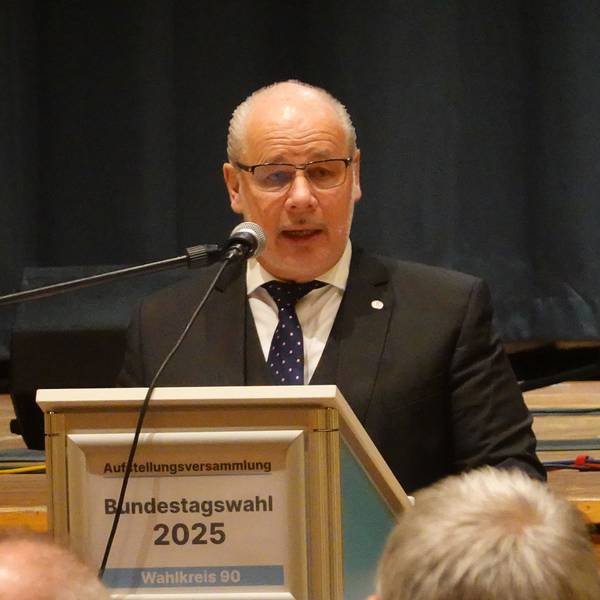 Das Foto zeigt Dr. Georg Kippels (CDU).