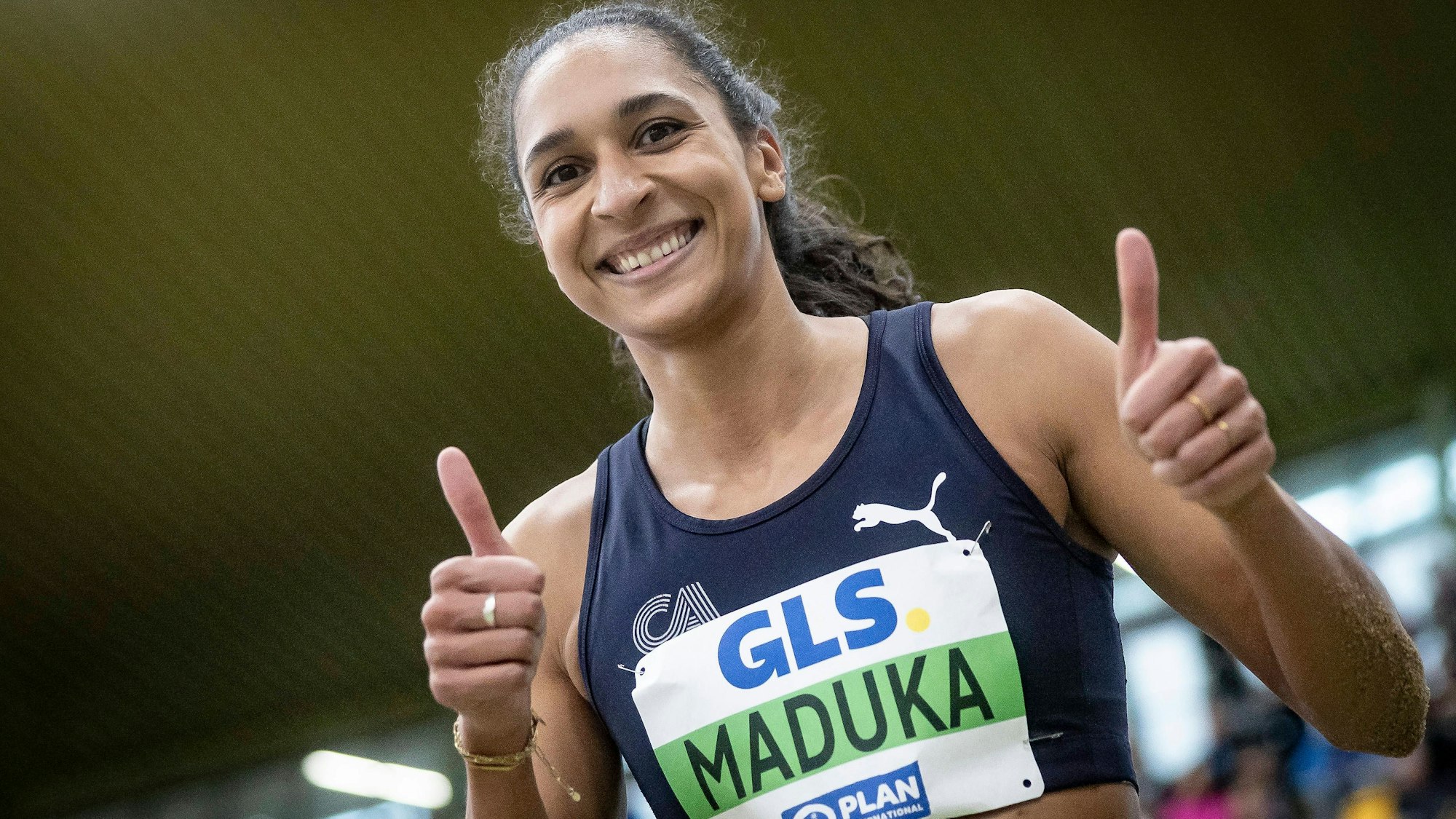 Bestens gelaunt: Jessi Maduka, erneut deutsche Hallenmeisterin im Dreisprung