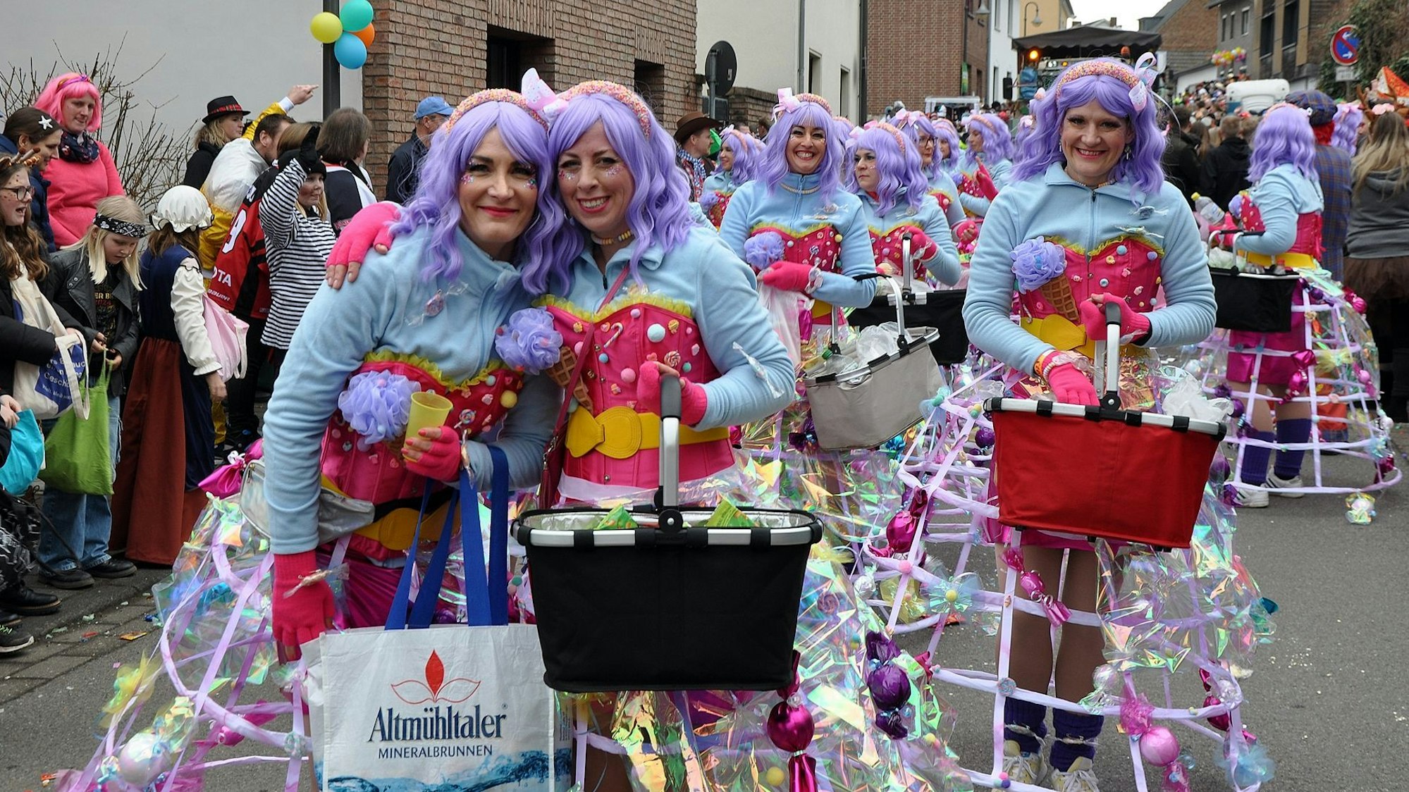 Beste Stimmung beim Zug durch Impekoven im vergangenen Jahr.