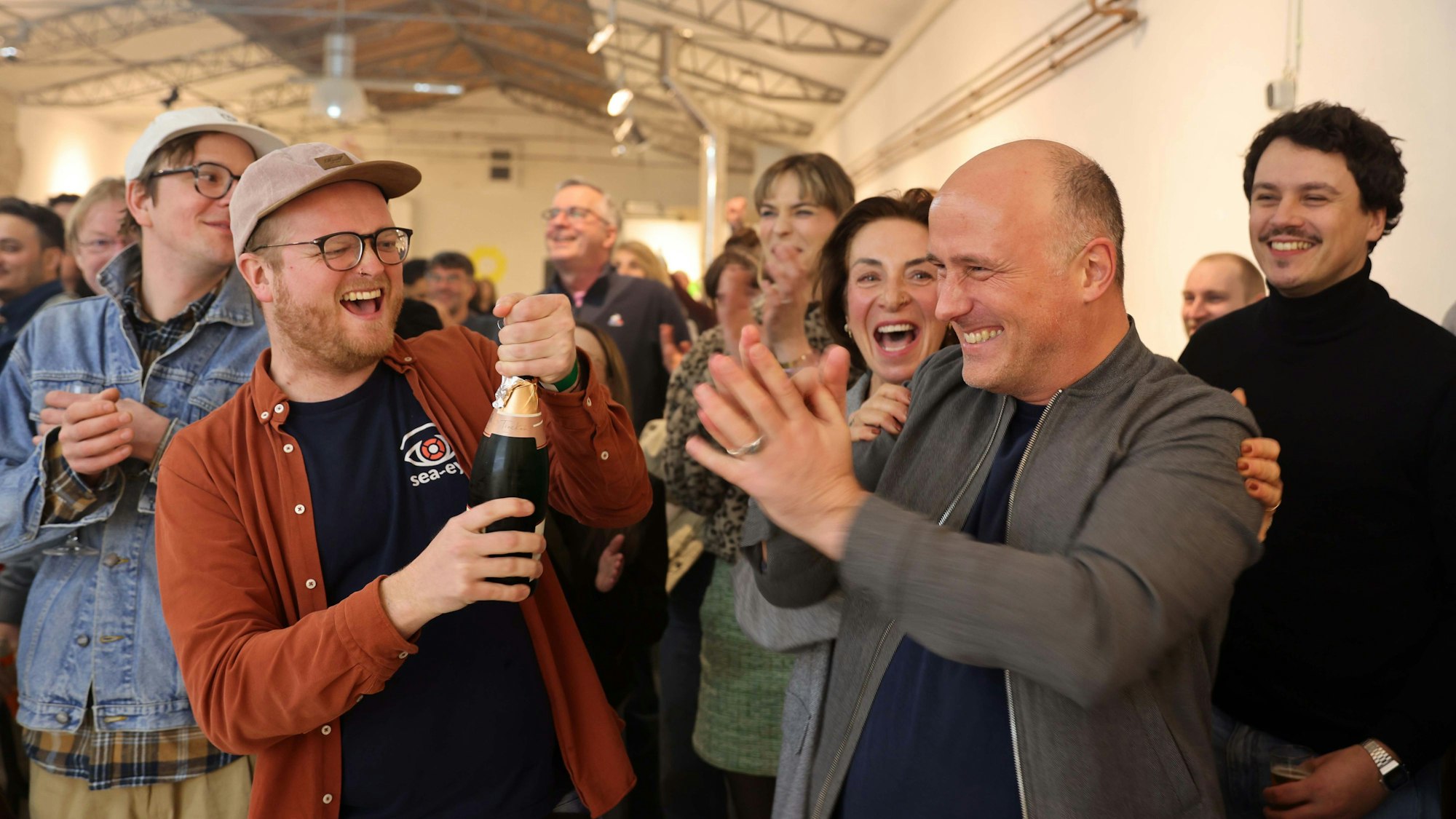 Köln, RSK, Wahlabend bei den Sven Lehmann hatte früh Gewissheit und konnte seinen Sieg im Wahlkreis Köln II feiern.