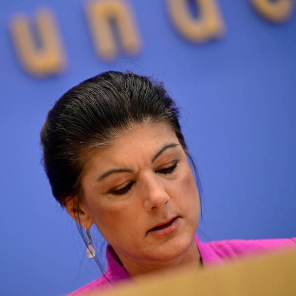 Sahra Wagenknecht am Montag bei einer Pressekonferenz.