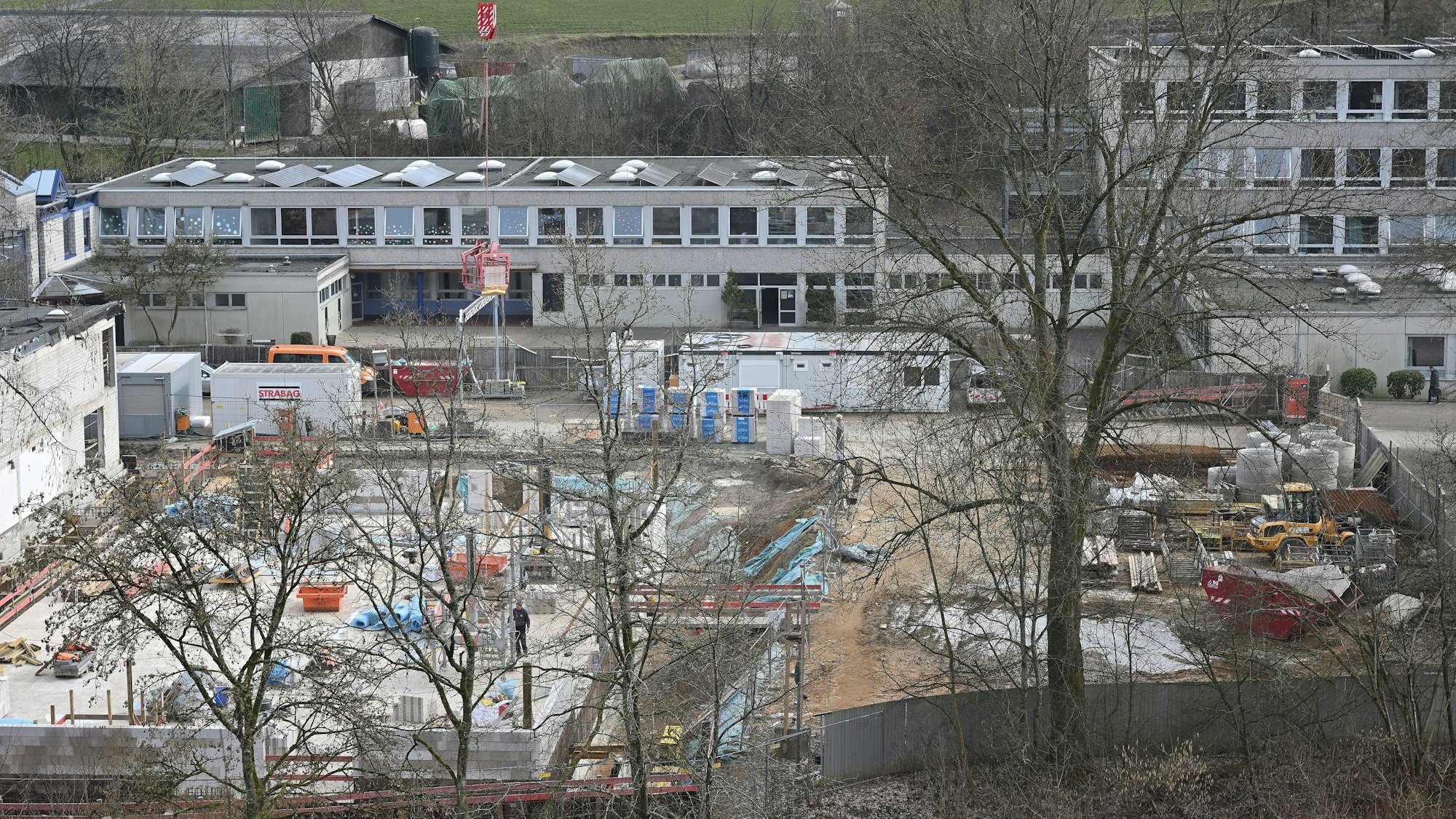 Das Foto zeigt die Umbauarbeiten auf dem Schukgelände in Kürten