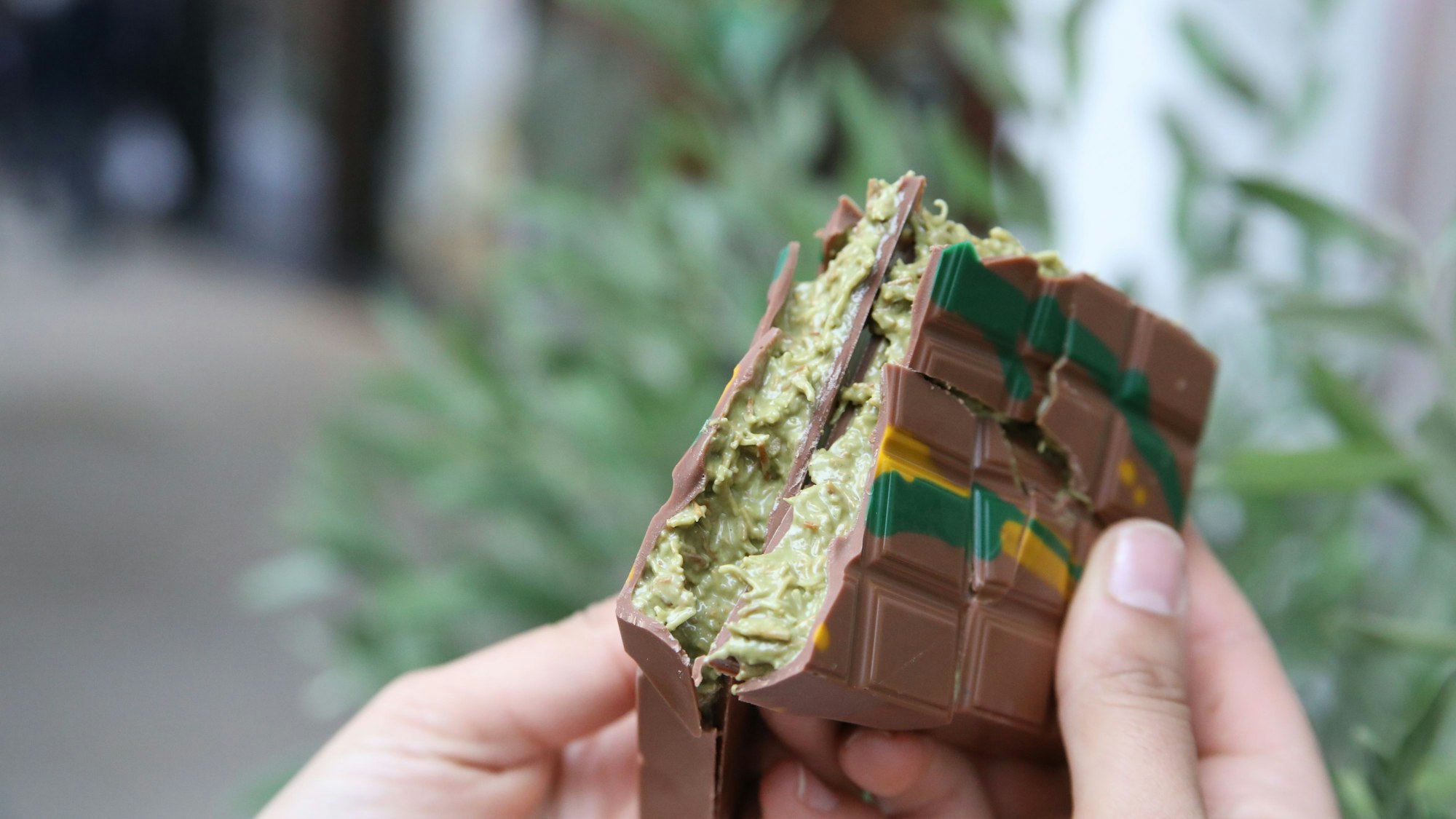 Gehypte Süßigkeit: Trotz hoher Preise standen mancherorts Menschen für Dubai-Schokolade Schlange.