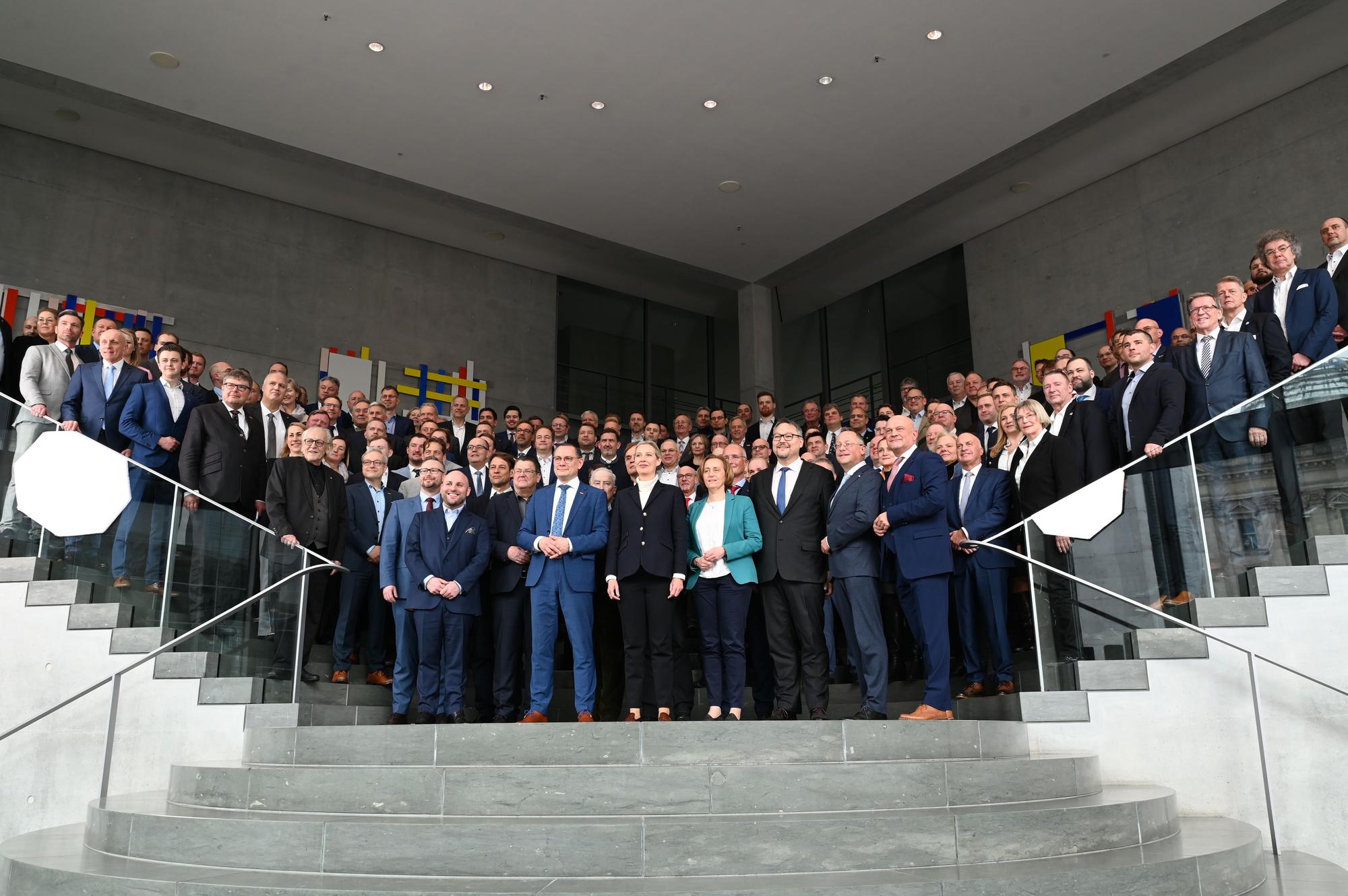 Nach der Bundestagswahl kommen die Bundestagsfraktionen zu Sitzungen zusammen.