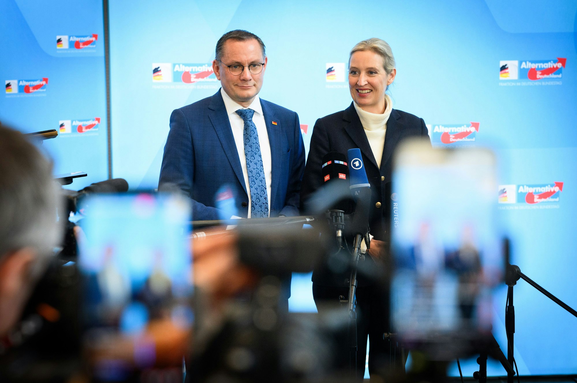 Die wiedergewählten Fraktionsvorsitzenden der AfD, Alice Weidel und Tino Chrupalla