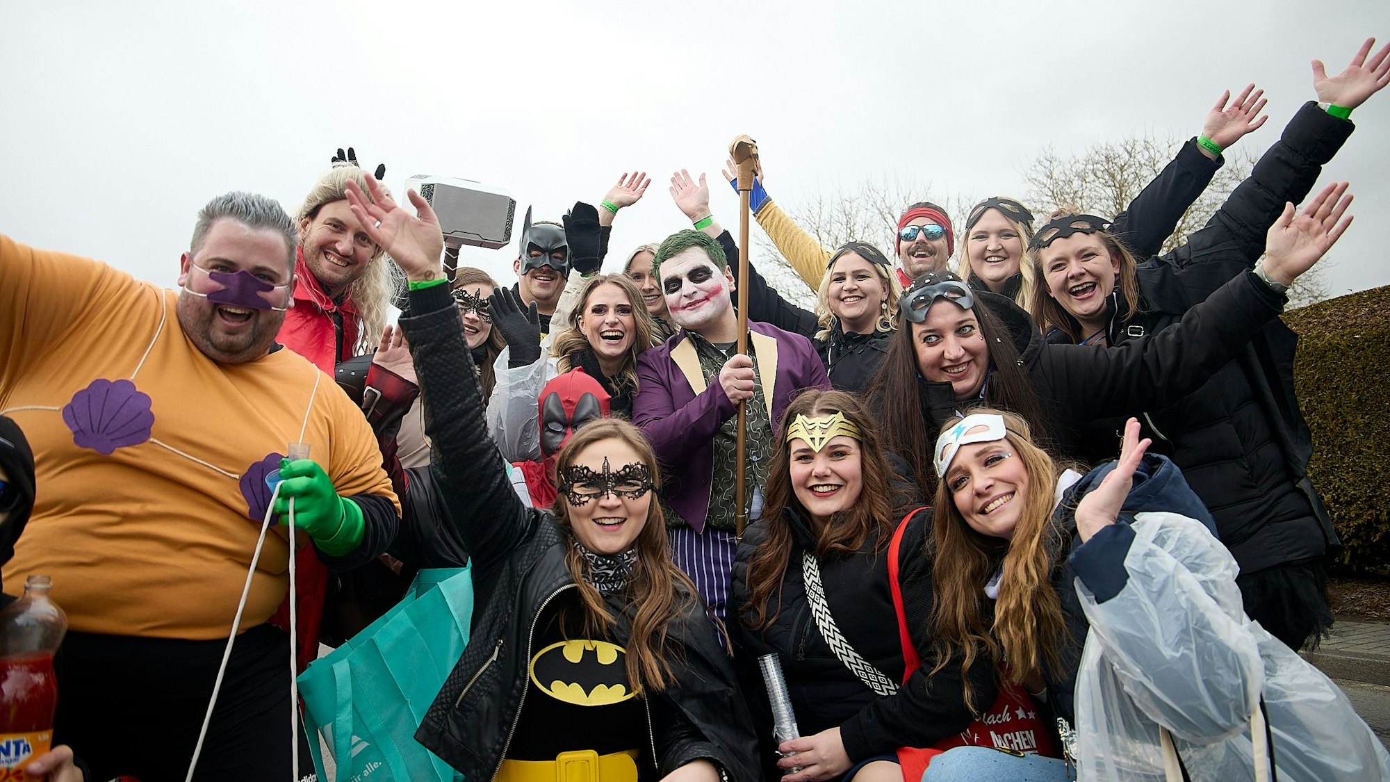 Jede Menge jecke Superhelden waren in Blankenheimerdorf unterwegs.