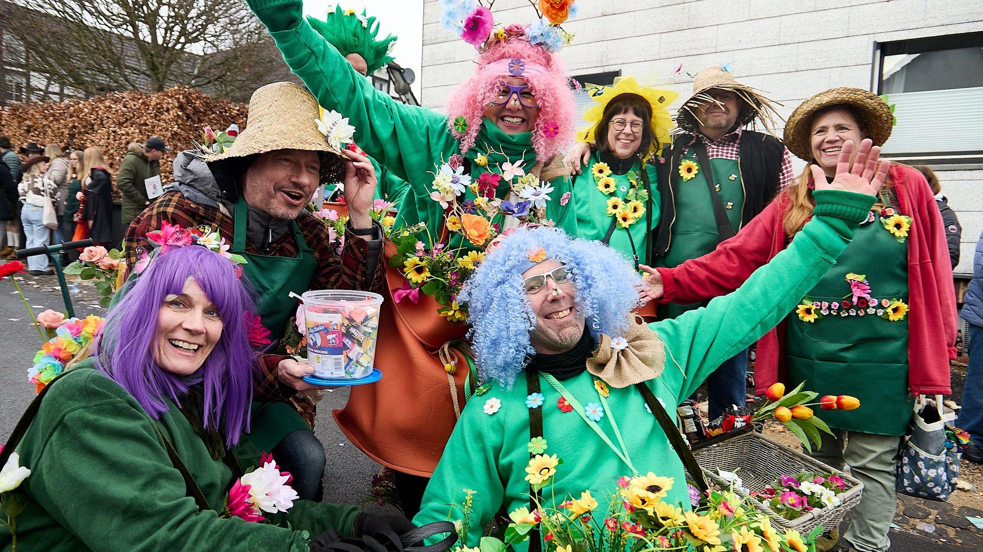 Eine Ettelscheider Blumenwiese ging als Fußgruppe mit im Zug.