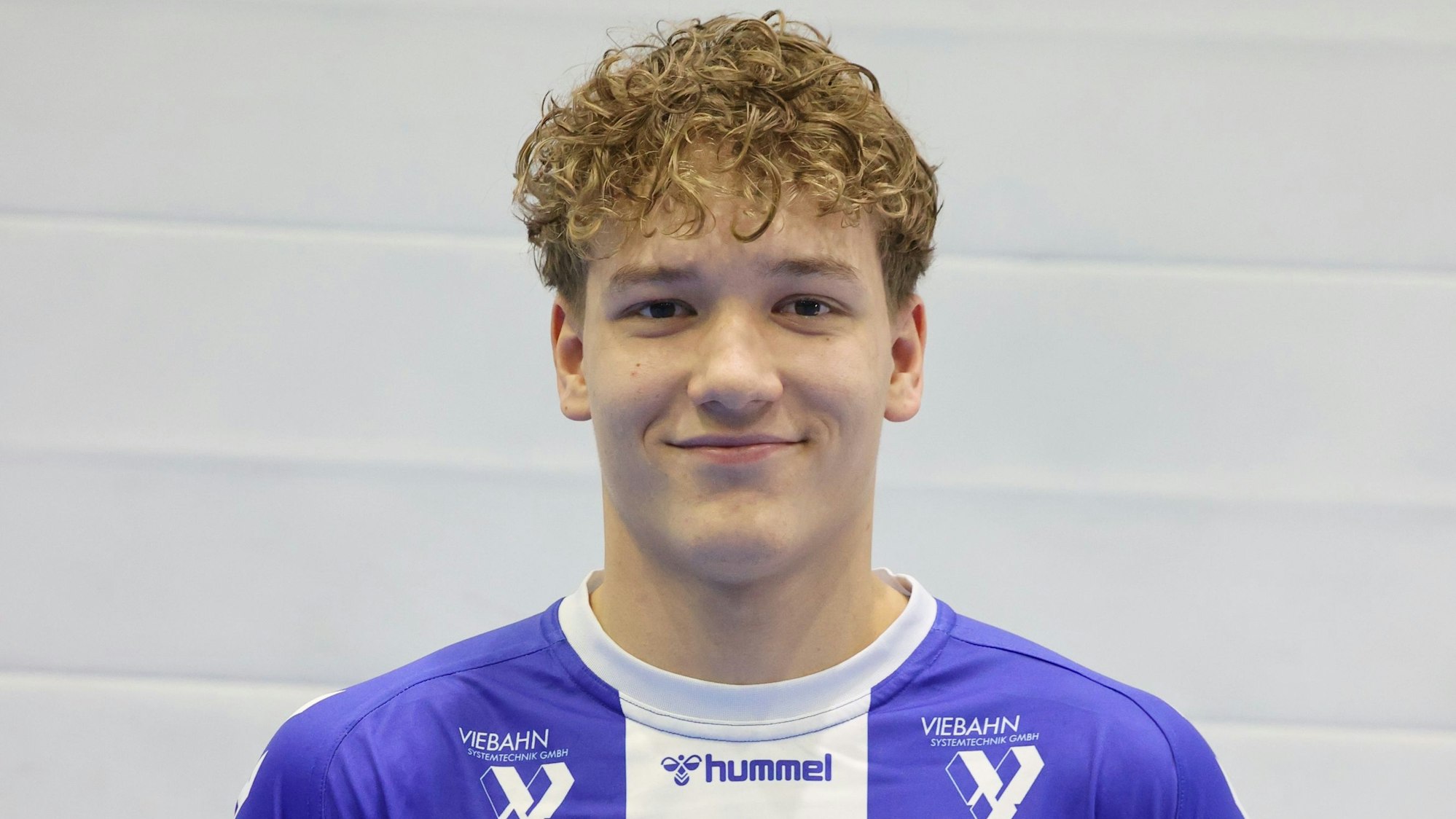 VfL-Handballer Tom Koschek im Porträt.