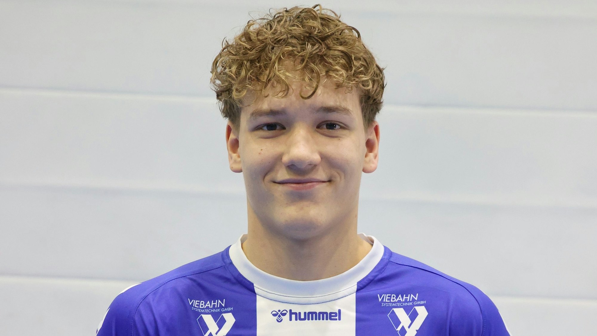 VfL-Handballer Tom Koschek im Porträt.