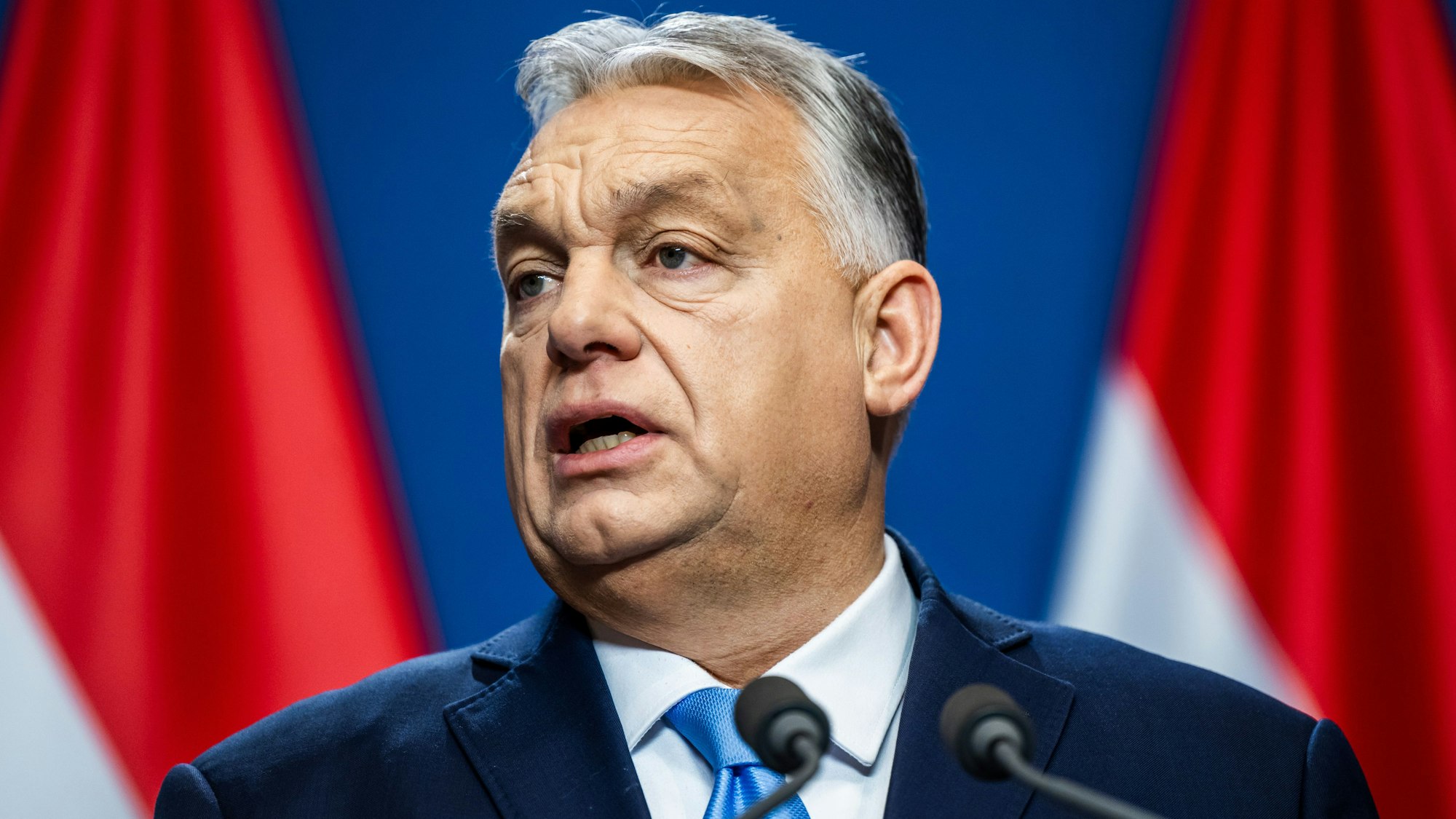 Der ungarische Ministerpräsident Viktor Orban spricht bei seiner Jahrespressekonferenz. (Archivbild)
