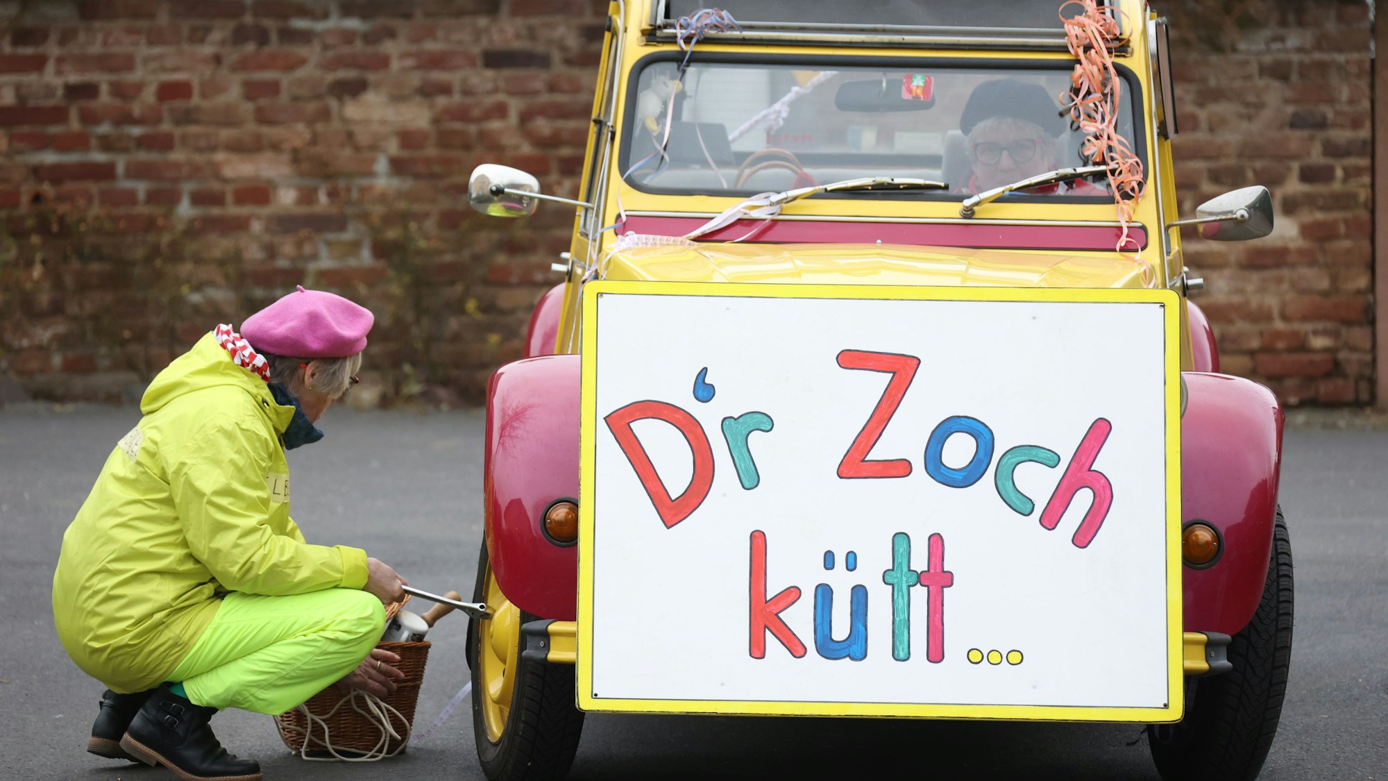 Panne oder Absicht? Eher Absicht, denn dadurch wurde der Zug durch Billig gestoppt, damit er zusammenrücken konnte.