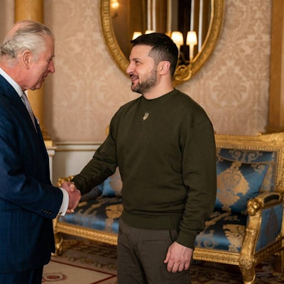 König Charles und Wolodymyr Selenskyj bei einem Empfang im Buckingham Palace im Februar 2023.