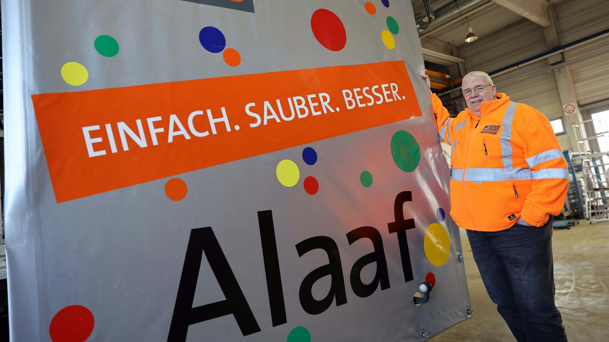 Gerhard Bittdorf macht der Einsatz zu Karneval nicht mehr nervös. Er hat Routine.