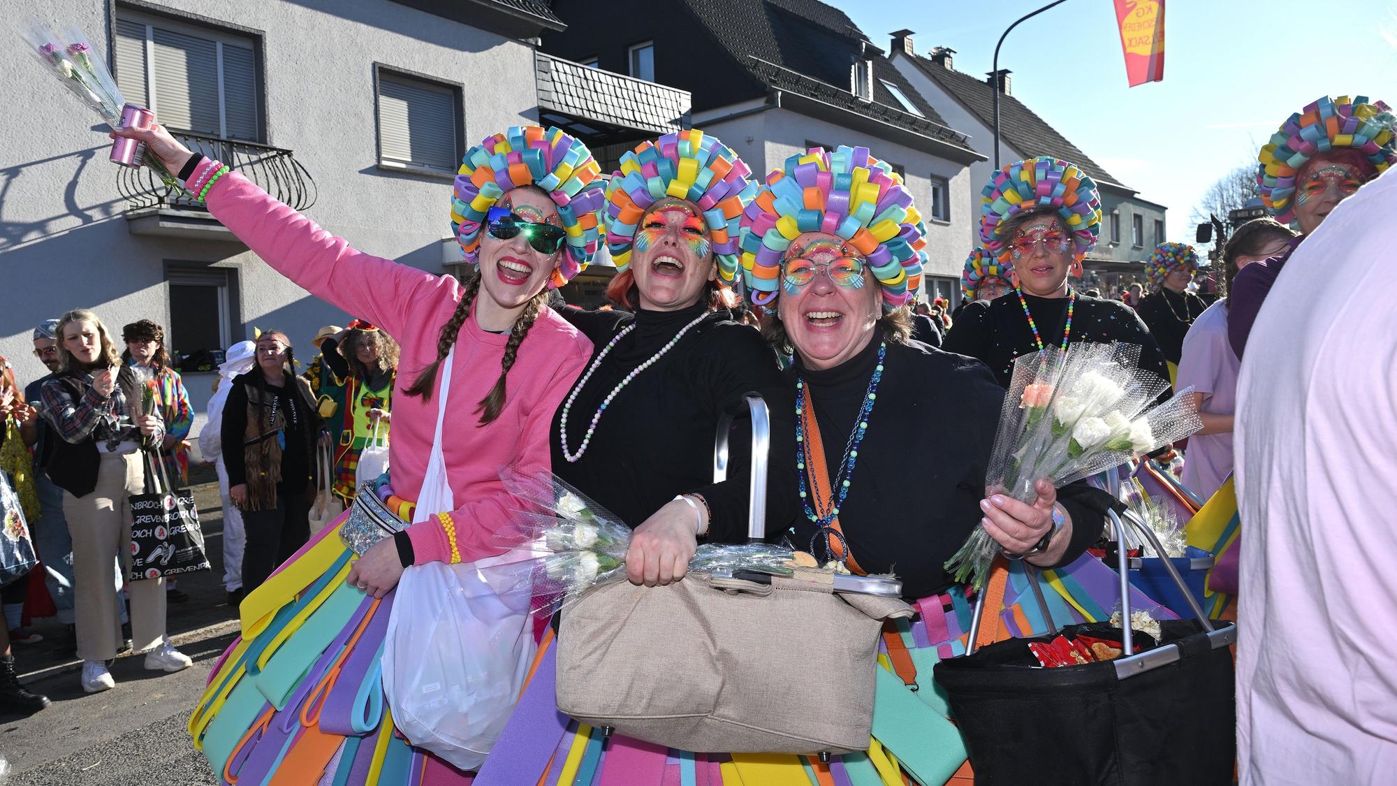 Die KG Familiich beim Dürscheider Zug