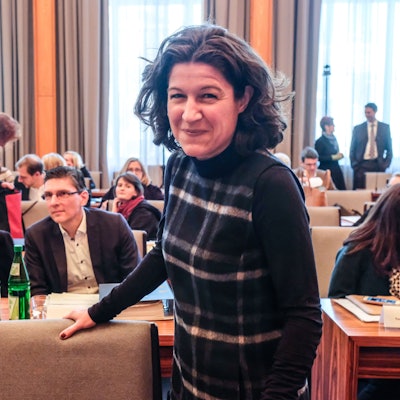 Kirsten Jahn (vorne) bei ihrer letzten Ratssitzung als Fraktionsvorsitzende der Grünen am 14. Februar 2019