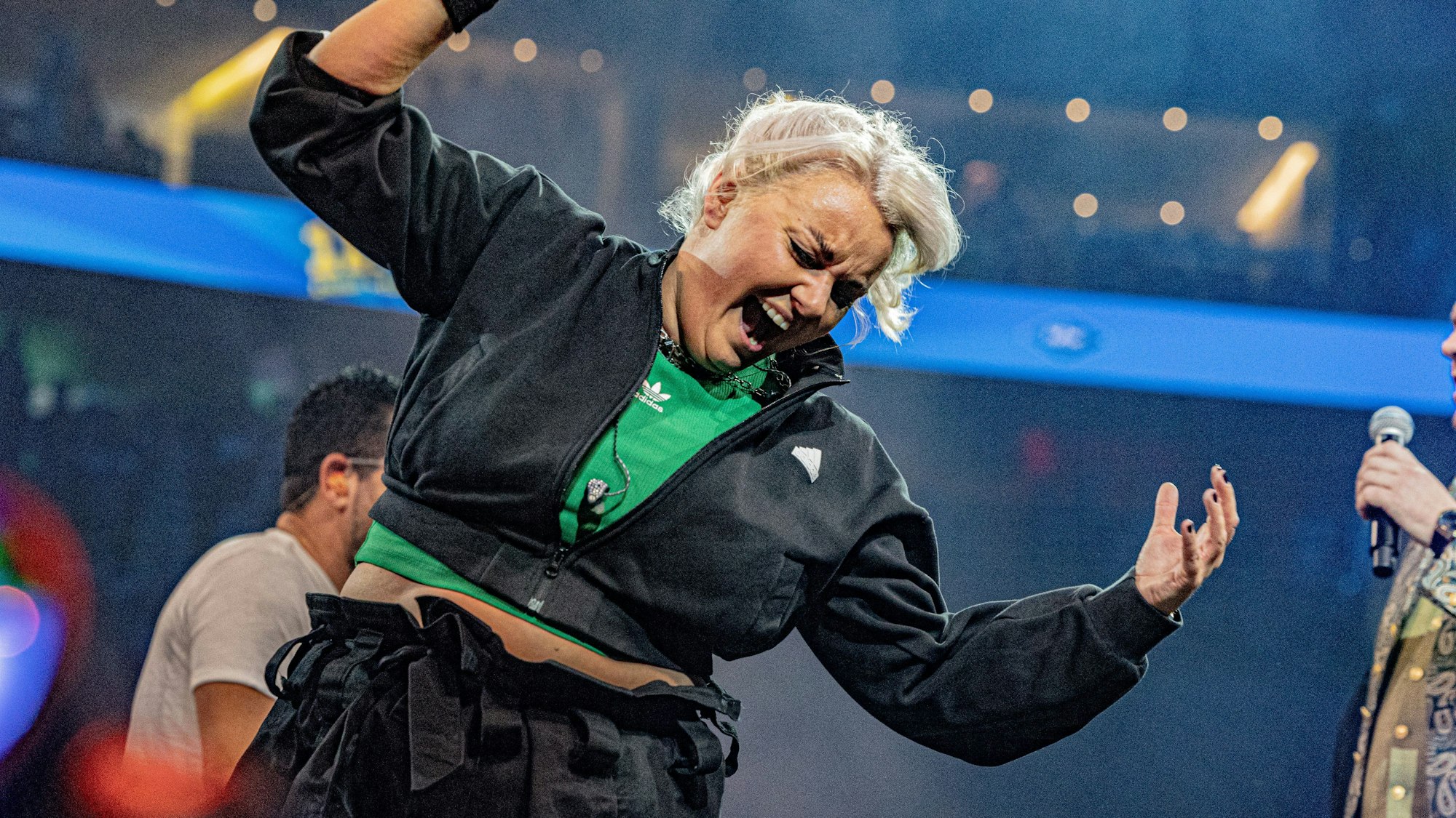 Kempes Feinest mit Nici Kempermann bei einem Auftritt in der Lanxess-Arena.