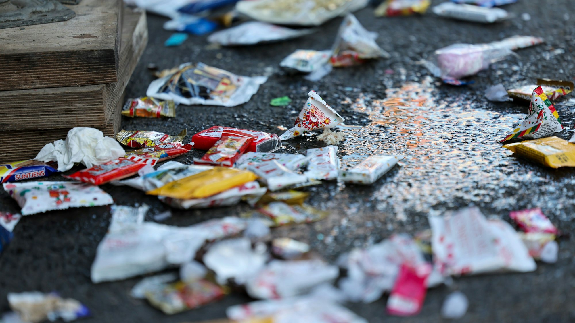 Tonnenweise Kamelle kommen an Rosenmontag zum Einsatz.