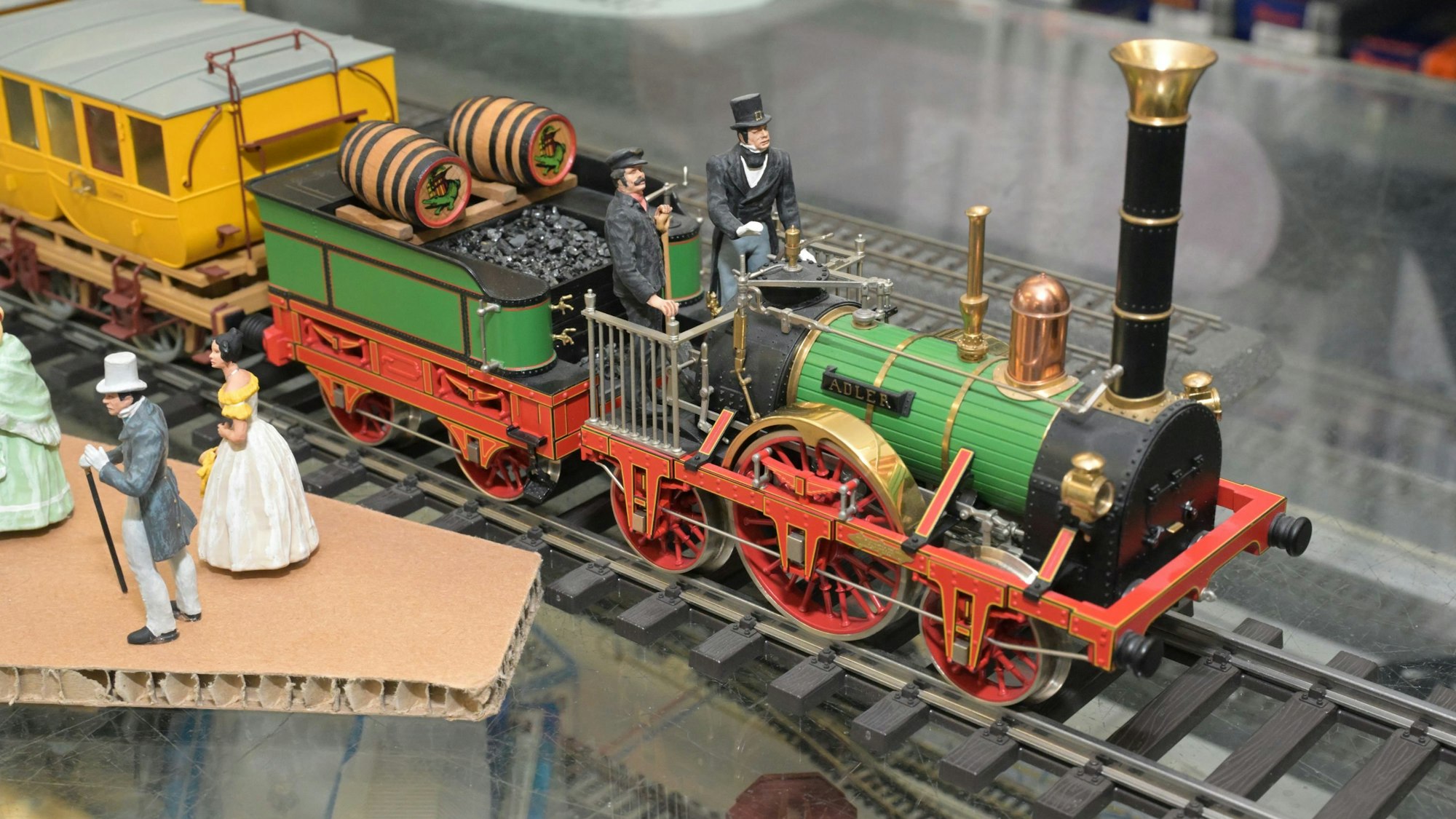 Das Foto zeigt den Adler-Zug in Miniatur.