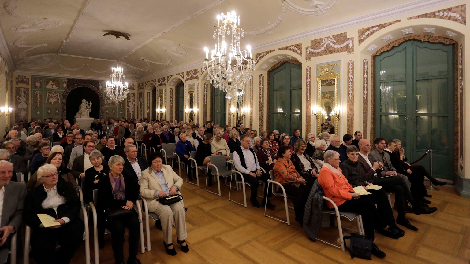 In Nordrhein-Westfalen erfreuten sich 2024 über 70 Denkmale der Unterstützung durch die Deutsche Stiftung Denkmalschutz (DSD). Zu den Förderprojekten der DSD in 2024 gehörte beispielsweise der Bagno-Konzertsaal in Steinfurt. Unterstützt wird die DSD u.a. durch Zweckerträgen der GlücksSpirale.